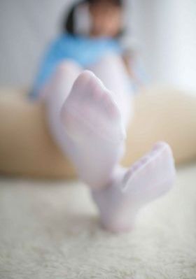 教室里调教大乳奶牛老师