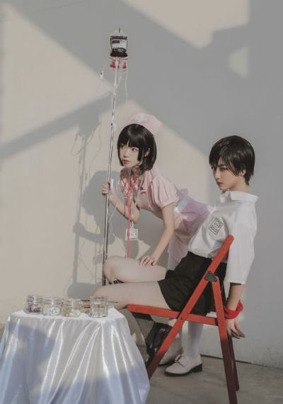 女大学生按摩院