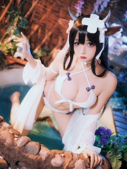 《交换:完美的邻居》在线观看