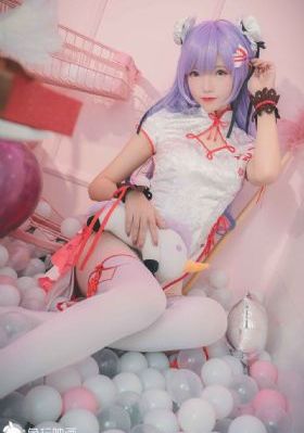 大胸邻居的阿2