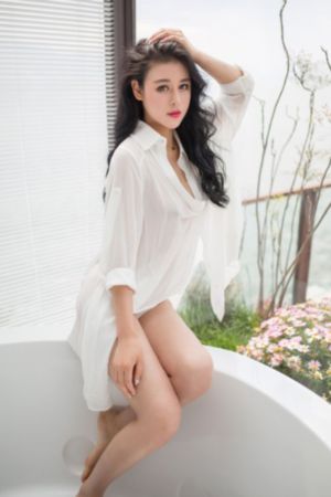 两个校花被校长双伦h
