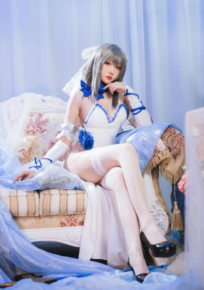 办公室撞击着旗袍美妇的肉体视频